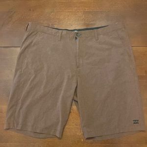 Billabong shorts. Size 40